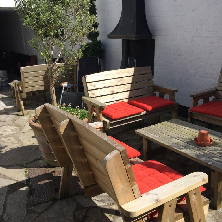 Red Lion Inn Sidbury Exterior foto
